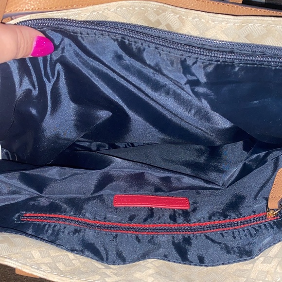 Tommy Hilfiger Tote - Picture 3 of 5